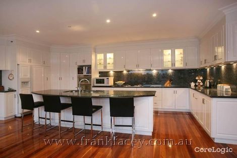 Property photo of 175 Greaves Road Narre Warren South VIC 3805