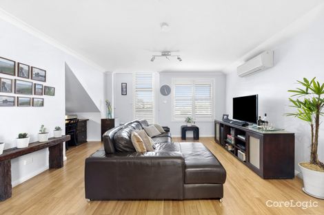 Property photo of 8/17-19 Robertson Street Coniston NSW 2500