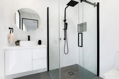 Property photo of 32 Silvertop Parade Cordeaux Heights NSW 2526