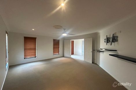 Property photo of 13 Daisy Place Doolandella QLD 4077