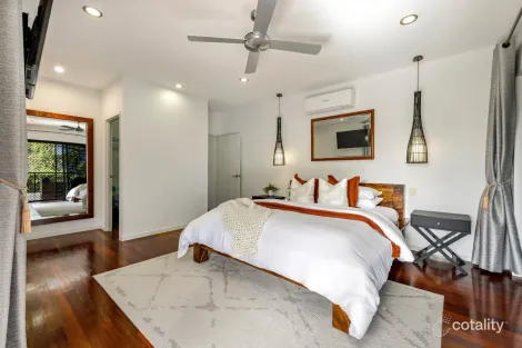 Property photo of 36 View Street Brinsmead QLD 4870