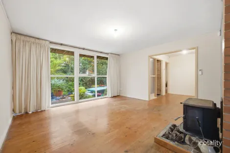 Property photo of 10 Philp Place Curtin ACT 2605