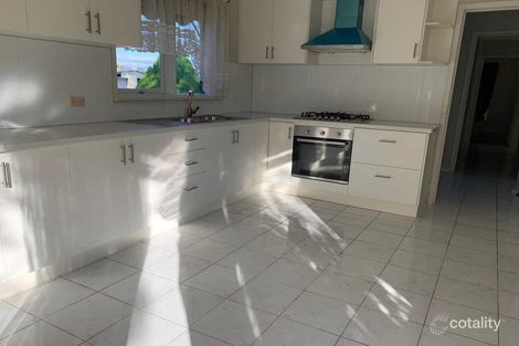 Property photo of 37 Larool Crescent Sunshine West VIC 3020