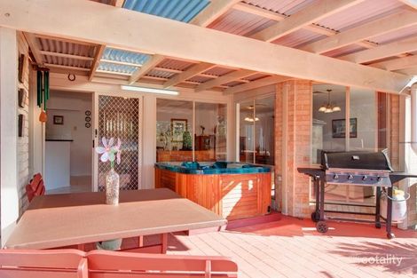 Property photo of 53 Bomaderry Crescent Glenning Valley NSW 2261