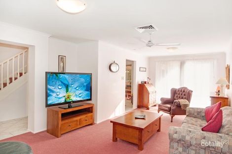 Property photo of 53 Bomaderry Crescent Glenning Valley NSW 2261