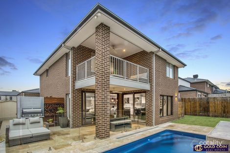 Property photo of 30 Manoora Avenue Clyde North VIC 3978