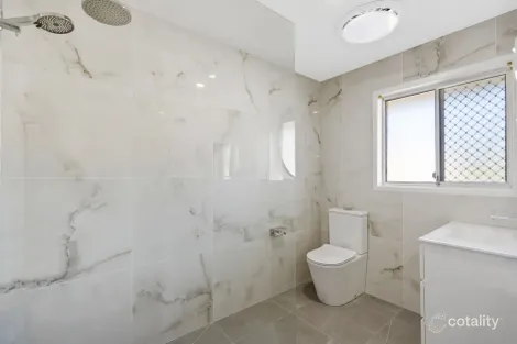 Property photo of 1 Quandong Court Molendinar QLD 4214