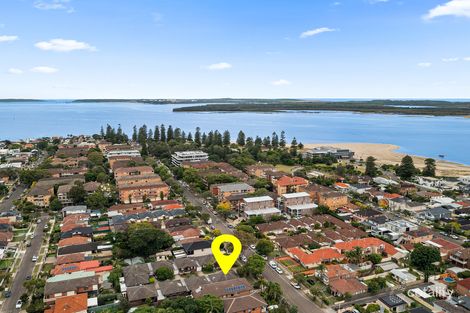 Property photo of 1/122-124 Russell Avenue Dolls Point NSW 2219