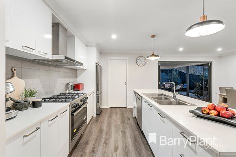 Property photo of 36 Camden Drive Chirnside Park VIC 3116