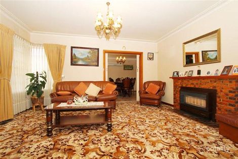 Property photo of 3 Hughes Parade Reservoir VIC 3073