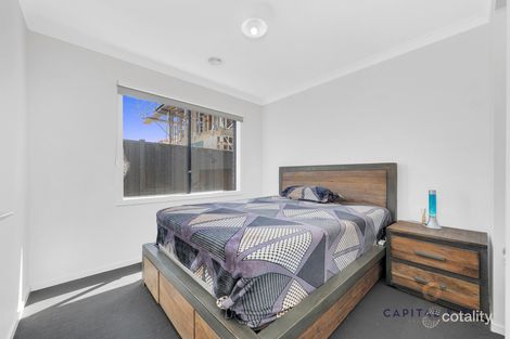 Property photo of 11 Maximova Avenue Kalkallo VIC 3064