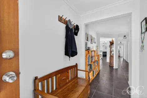 Property photo of 33 Offshore Drive Middleton SA 5213