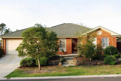 8 Sugar Bush Dr, Lynbrook, VIC 3975