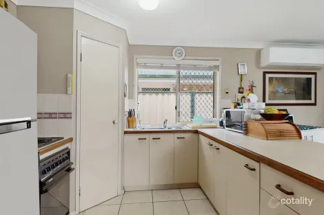 Property photo of 37 Collina Crescent Forest Lake QLD 4078
