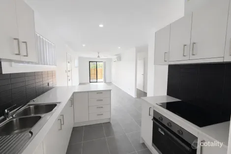 37 Colonial Dr, Lawnton, QLD 4501