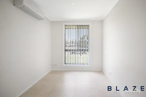 Property photo of 1 Sarah Place Bossley Park NSW 2176