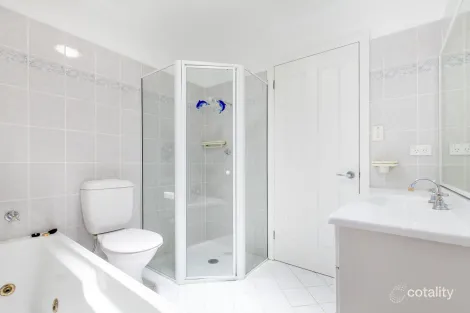 Property photo of 3 Endeavour Drive Beacon Hill NSW 2100