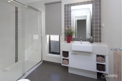 Property photo of 6 Serenity Street Pakenham VIC 3810