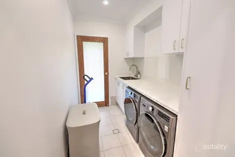 Property photo of 51A Morrisset Street Bathurst NSW 2795