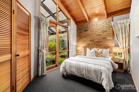 Property photo of 28 Hartland Way Eltham VIC 3095