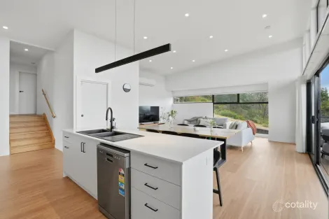 Property photo of 35 High Street Beaconsfield TAS 7270