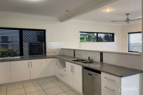 Property photo of 2/10 O'Connor Street Rosslea QLD 4812