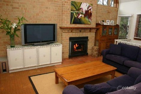 8 Nooree Lane, Avoca Beach, NSW 2251