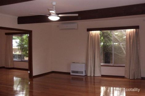 Property photo of 32 Fairway Road Doncaster VIC 3108