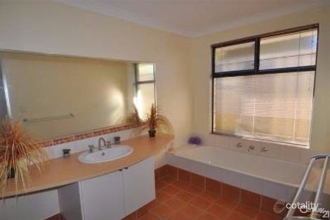 Property photo of 67 McMillan Drive Dalyellup WA 6230