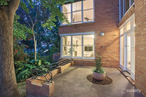 2/15 Shakespeare Gr, Hawthorn, VIC 3122