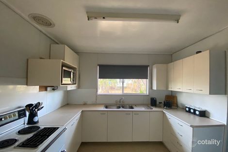 Property photo of 22 Cook Crescent Dysart QLD 4745