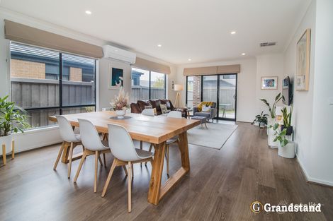 Property photo of 14 Hartland Drive Cranbourne North VIC 3977