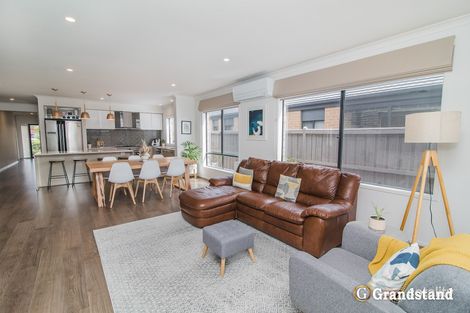Property photo of 14 Hartland Drive Cranbourne North VIC 3977