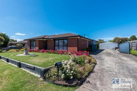 Property photo of 8 Hindmarsh Court Cranbourne North VIC 3977