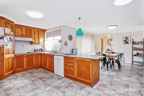 Property photo of 17 Greenview Close Forster NSW 2428