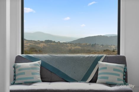 11 Carinya Lane, Jindabyne, NSW 2627