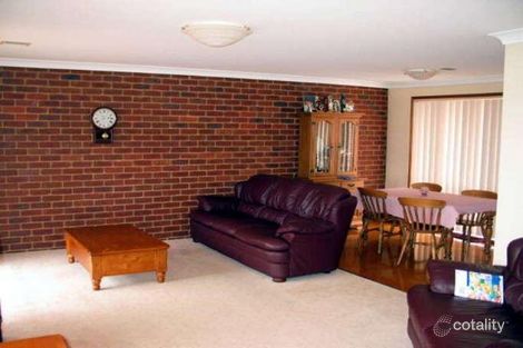 Property photo of 12 McNamara Court Pakenham VIC 3810