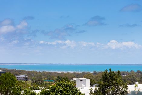 Property photo of 8 High Point Road Dundowran QLD 4655