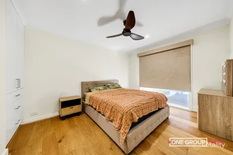 Property photo of 14 Solander Court Roxburgh Park VIC 3064