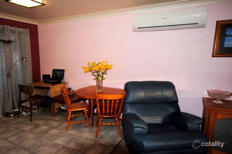 Property photo of 10 Warwick Avenue Mannering Park NSW 2259