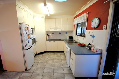 Property photo of 10 Warwick Avenue Mannering Park NSW 2259