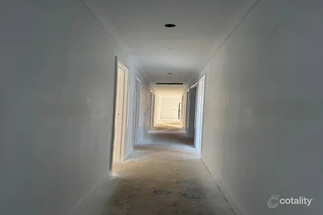 Property photo of 18 Dawbin Road Tarneit VIC 3029