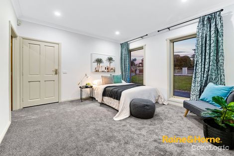 Property photo of 24 West Vista Place Narre Warren North VIC 3804