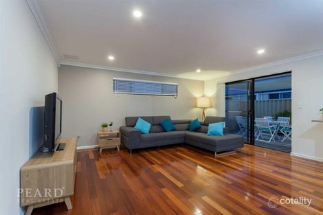 17a Rosinski Cir, Tapping, WA 6065