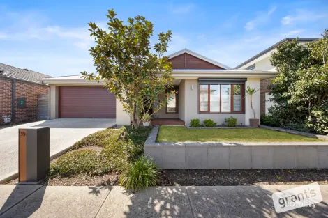 35 Serene Way, Clyde North, VIC 3978