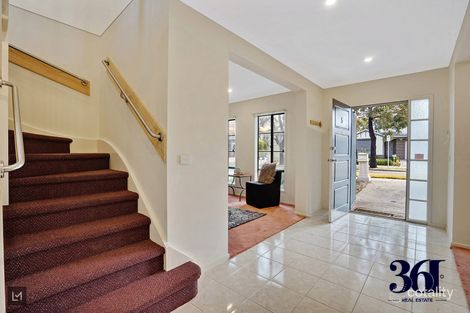 Property photo of 5 Ironbark Grove Burnside Heights VIC 3023