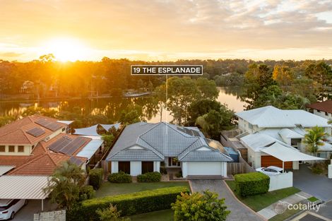 Property photo of 19 The Esplanade Forest Lake QLD 4078