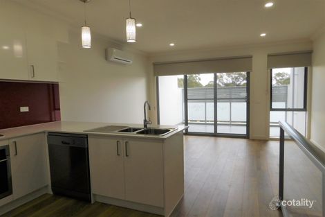 Property photo of 7/11 Riverside Drive South Morang VIC 3752