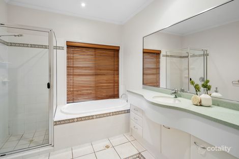 Property photo of 19 The Esplanade Forest Lake QLD 4078