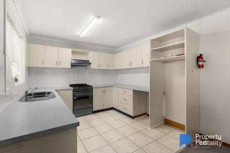 Property photo of 25 Deakin Drive Flora Hill VIC 3550